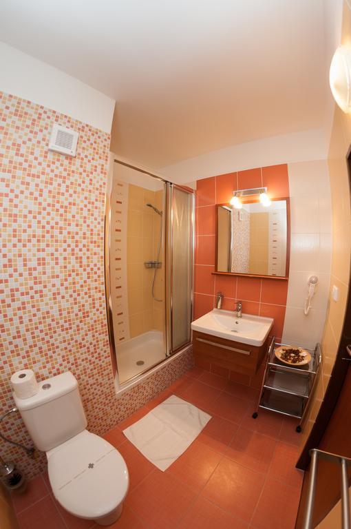 Hotel Radejov Knezdub Exterior foto